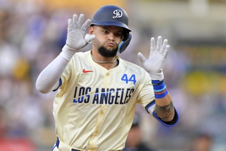 Andy-Pages-Dodgers-celebration-Dodgers-City-Connect